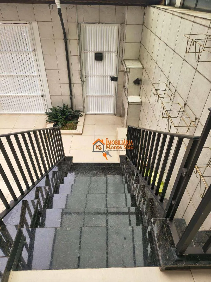 Imagem Sobrado à venda, 206 m² por R$ 830.000,00 - Jardim Valéria - Guarulhos/SP