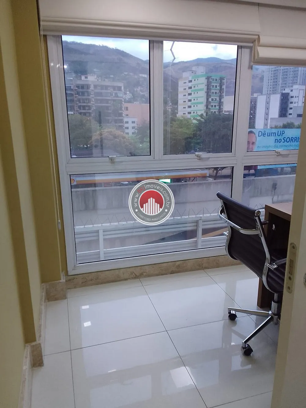 Imagem Sala Comercial a Venda no bairro Centro - Nova Iguaçu, RJ