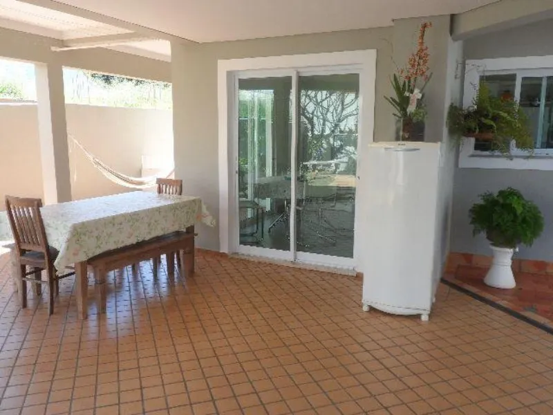 Imagem Imperdível oportunidade: Casa em condomínio à venda em Valinhos-SP, Jardim Recanto, 3 quartos, 3 suítes, 3 salas, 5 banheiros, 4 vagas, 276m².