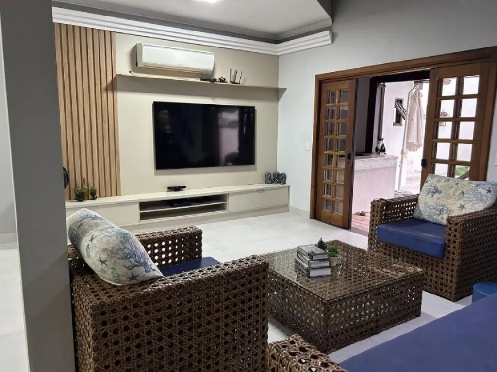Imagem CASA COM 280,00 m² - CANTO DO FORTE - PRAIA GRANDE SP