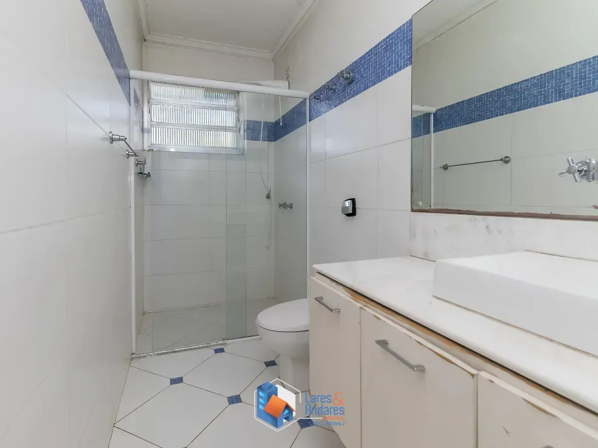 Imagem Casa para venda em Pacaembu com 5 quartos, sendo 1 suíte, 318m²
