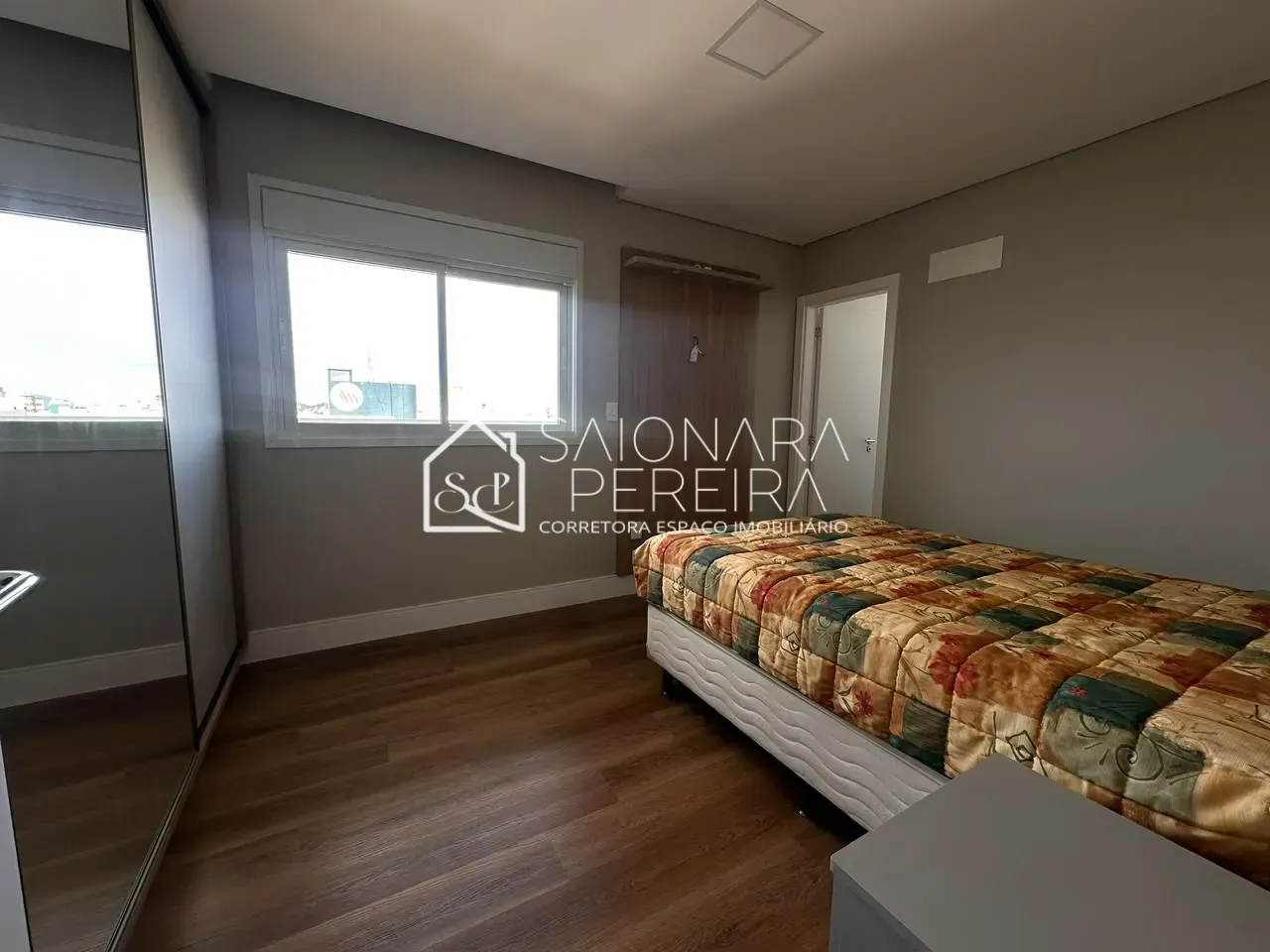 Imagem Apartamento com 2 Suítes e Varanda Gourmet no Bairro Campinas, São José