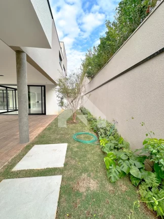 Imagem Casa de Condomínio em Alphaville - Santana de Parnaíba