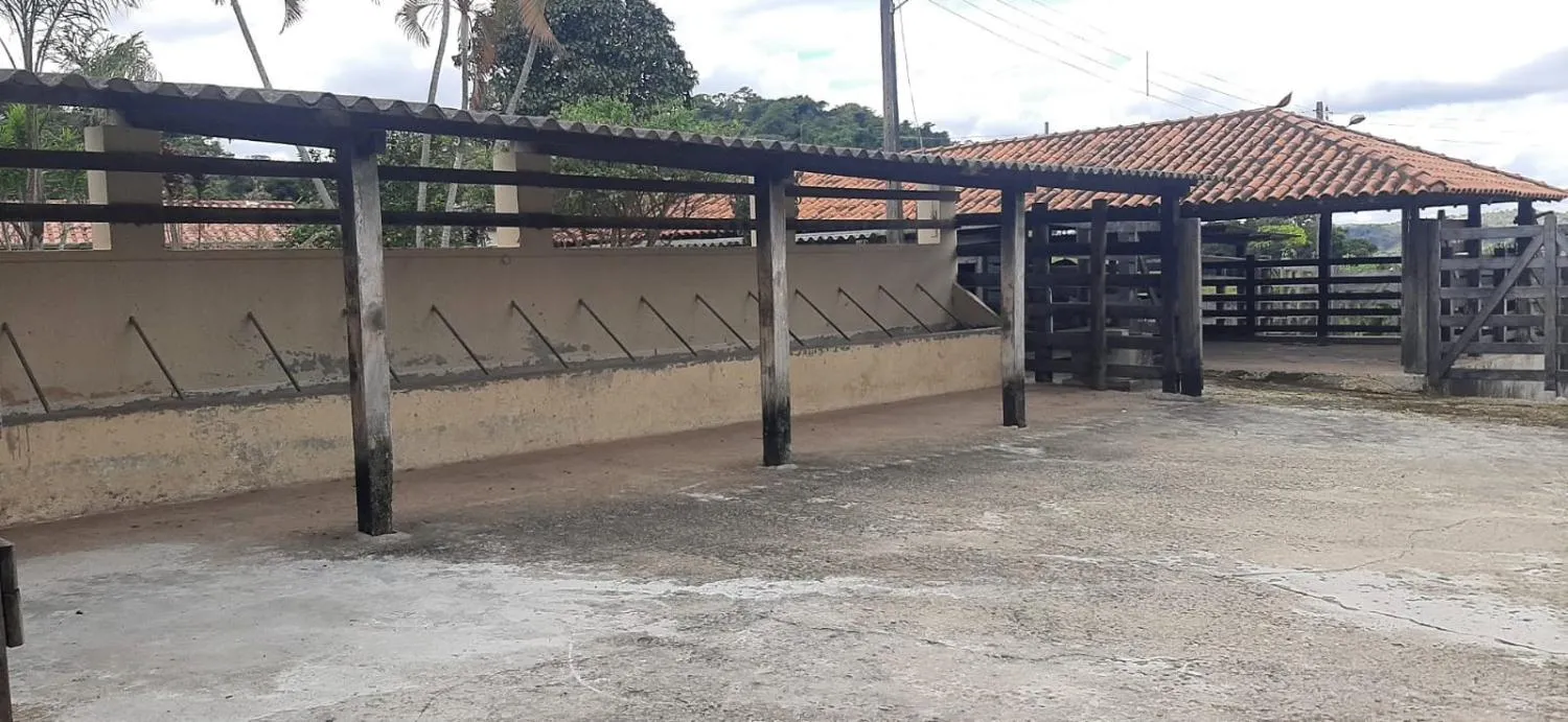 Imagem Vendo excelente fazenda localizada no município de Itaúna/MG, com área total de 94 hectares