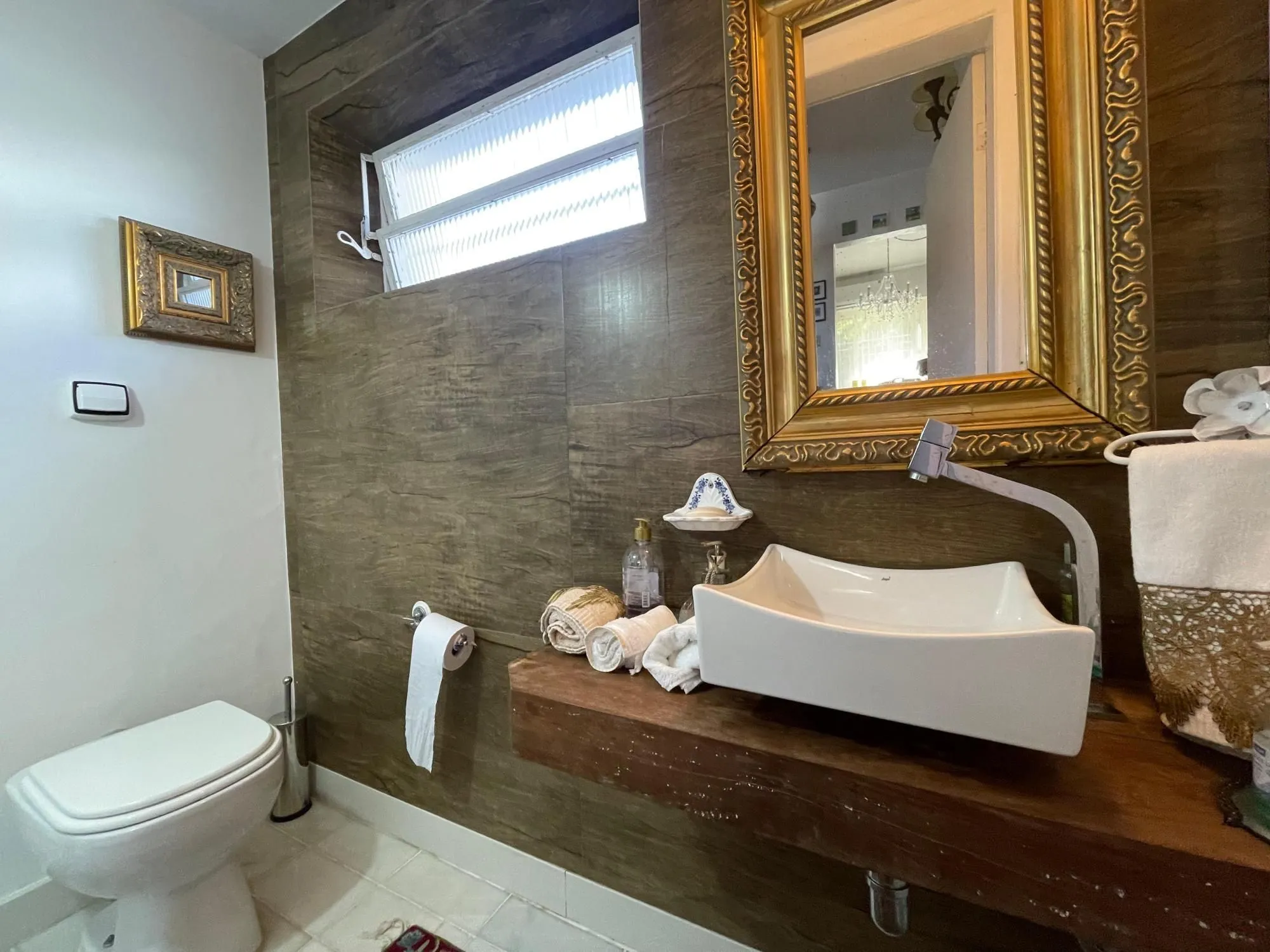 Imagem Casa para Venda - 325,72m², 4 dormitórios, sendo 1suites, 4 vagas - Jardim Isabel