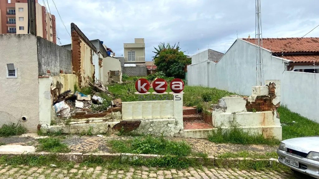Foto do imóvel Terreno Comercial à Venda em Valinhos-SP na Vila Clayton, região central, 415m² de Área