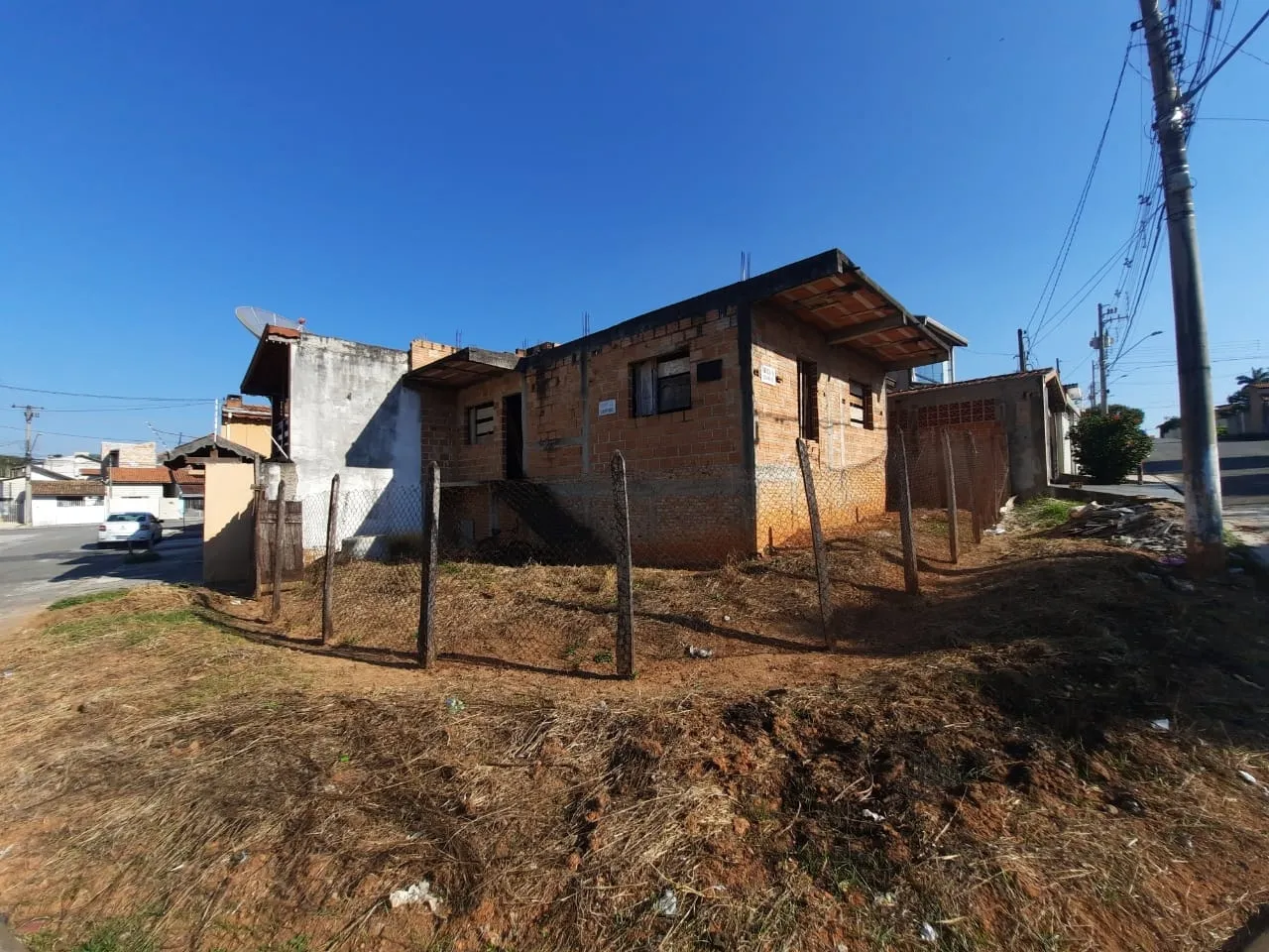 Imagem Casa à venda 3 Quartos, 1 Suite, 2 Vagas, 65M², Residencial Mombaça, Pindamonhangaba - SP