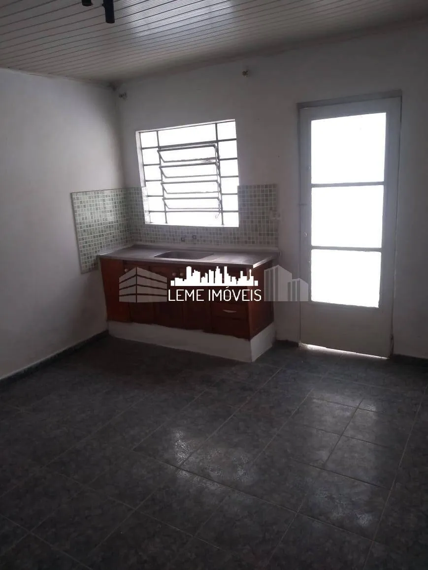 Imagem DUAS CASAS EM TERRENO MEDINDO 220,00M2 COM ESCRITURA!!!