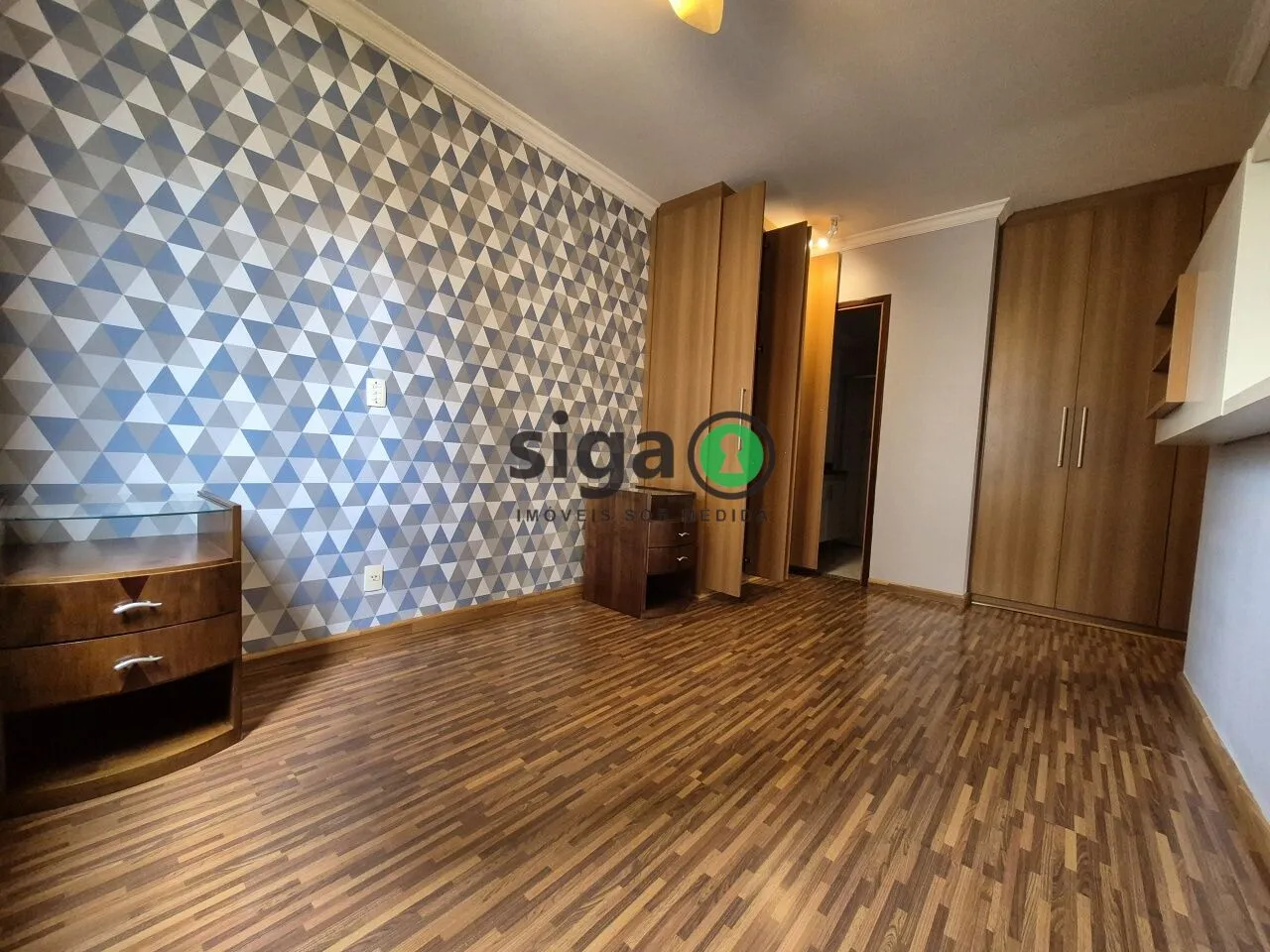 Imagem Apartamento à Venda com 3 Quartos na Chacara Santo Antônio