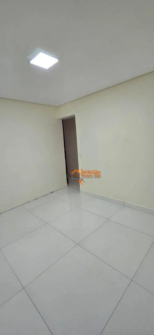 Imagem Casa com 2 dormitórios à venda, 140 m² por R$ 393.000,00 - Parque Residencial Bambi - Guarulhos/SP