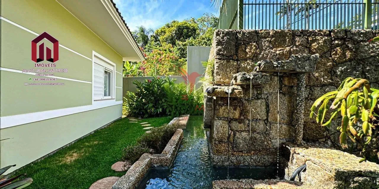 Imagem Casa Exclusiva Frente Mar em Florianópolis Cacupé 5 Quartos com Acesso Privativo à Praia