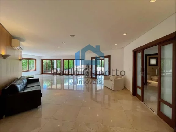 Imagem Mansão Exuberante no Condomínio São Paulo II Cotia