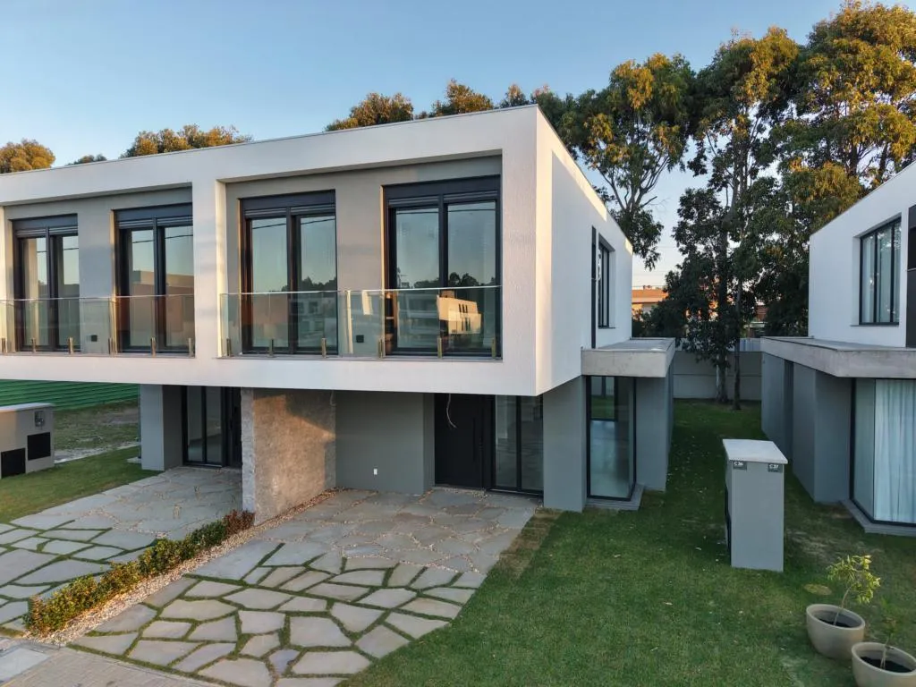 Foto do imóvel Casa em Condominio 3 Dormitórios - Bairro Atlantida
