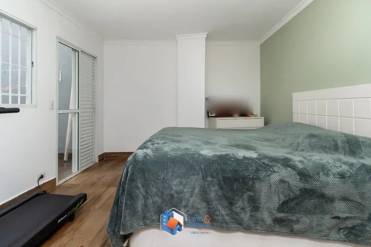 Imagem Sobrado para venda em Planalto Paulista com 3 quartos, sendo 1 suíte, 180m²