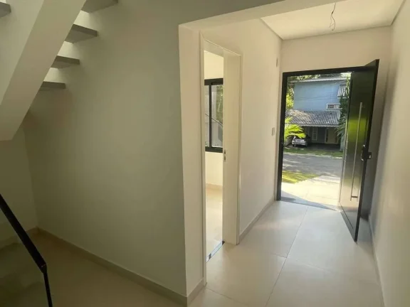 Imagem Cond. Vila Verde (Km 36 R.Tavares) - Zero Km, moderna, 3 sts, piscina!