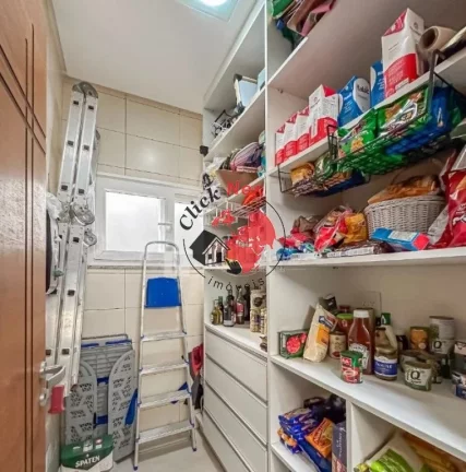 Imagem Sobrado de Alto Padrão em Condomínio Fechado – Sofisticação, Espaço e Conforto