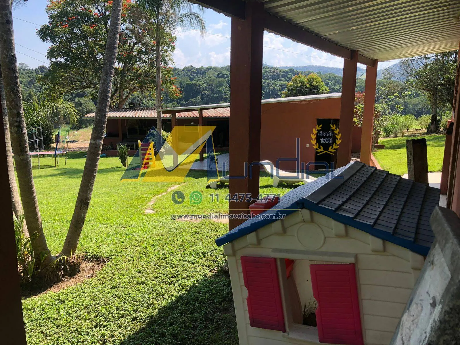 Imagem Oportunidade Estratégica: Terreno com Casa Ampla e Alto Potencial Comercial