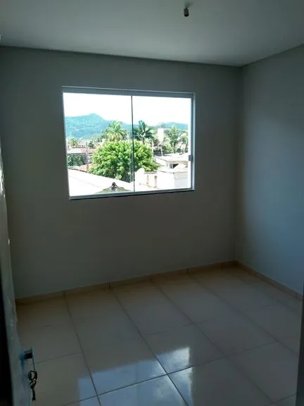 Sobrado com 2 Quartos à Venda, 65 m² em Lídia Duarte - Camboriú