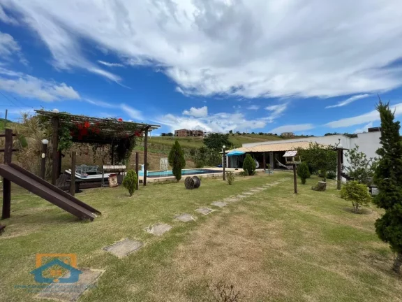 Imagem Chácara / Casa alto padrão em condomínio fechado em Iapu - Condomínio Cantos da Mata