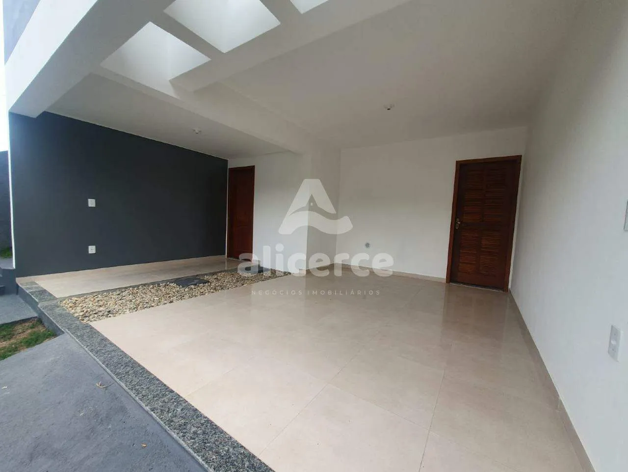 Imagem Sobrado à venda com 3 quartos 1 suíte, 105m² em Potecas São José