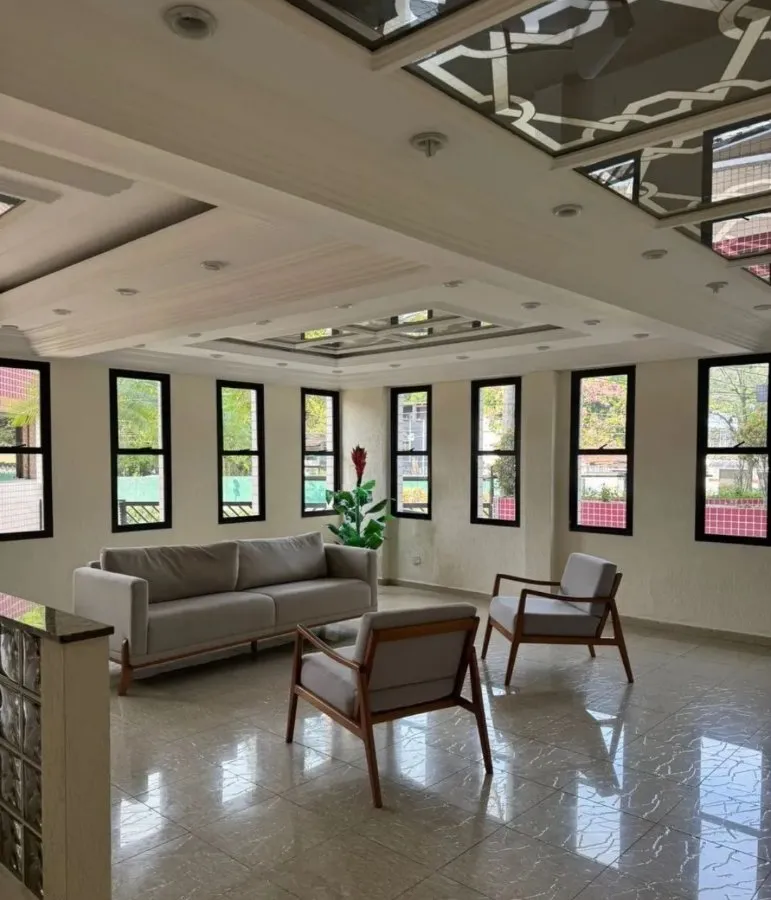 Imagem Amplo Apartamento na Praia Grande - Canto do Forte