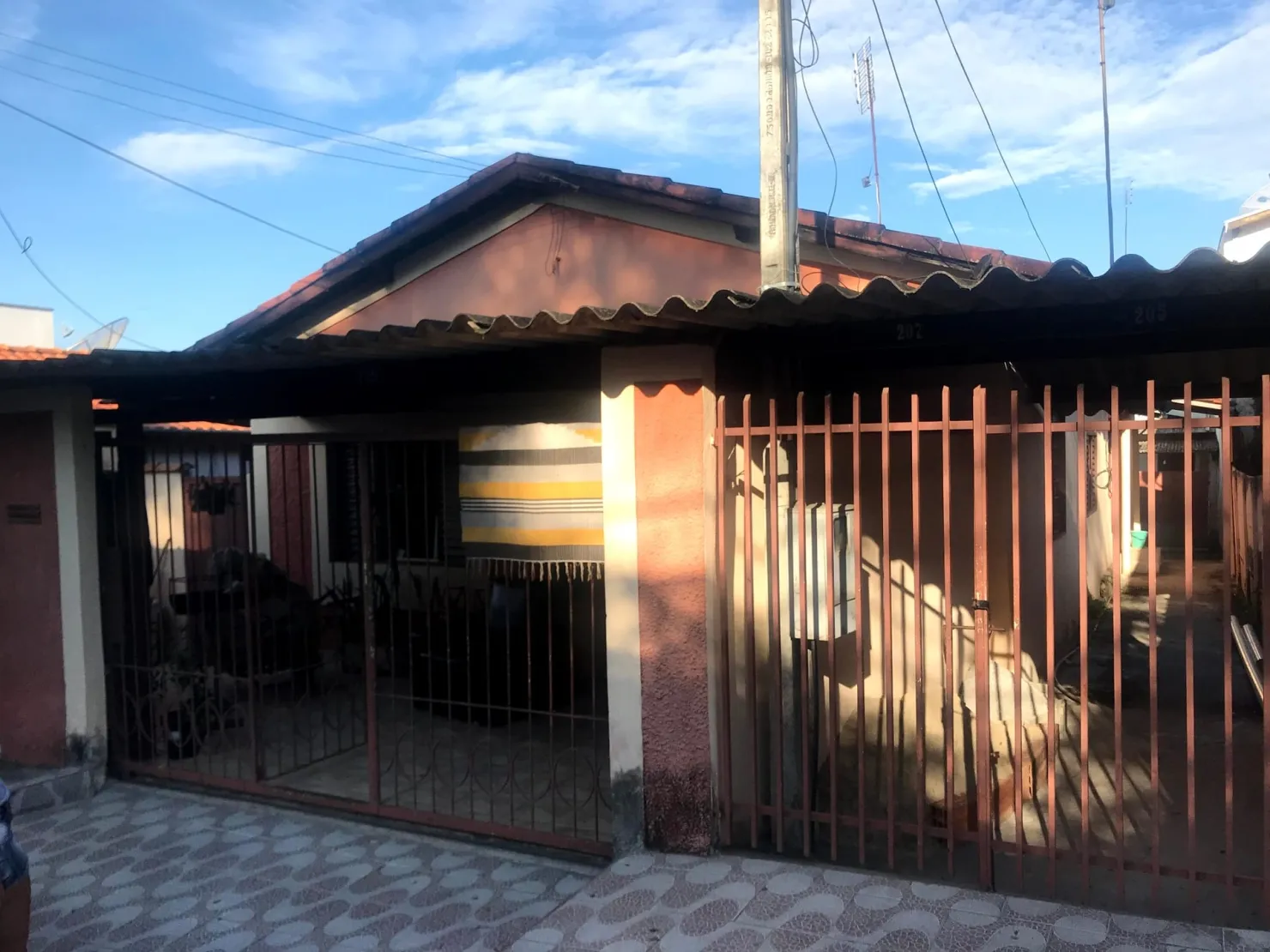Imagem Casa à venda 4 Quartos, 1 Vaga, 300M², Residencial Ouro Verde, Pindamonhangaba - SP