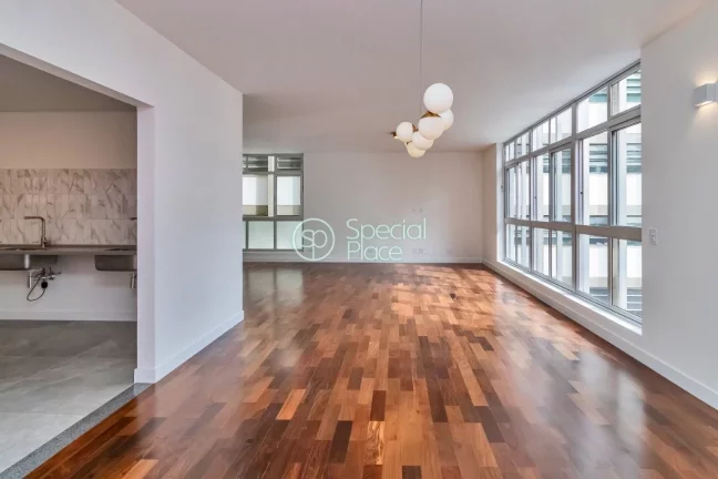 Imagem 02 Vagas de Garagem 267,75 m² de área útil 03 suítes (sendo uma master com banheiro senhor e sen...
