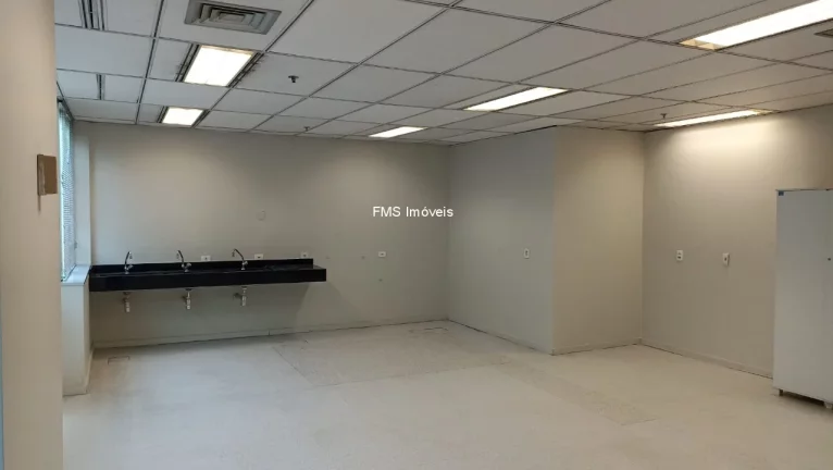 Imagem CHUCRI ZAIDAN Conjunto Comercial para Locação na CHUCRI ZAIDAN de 598m²