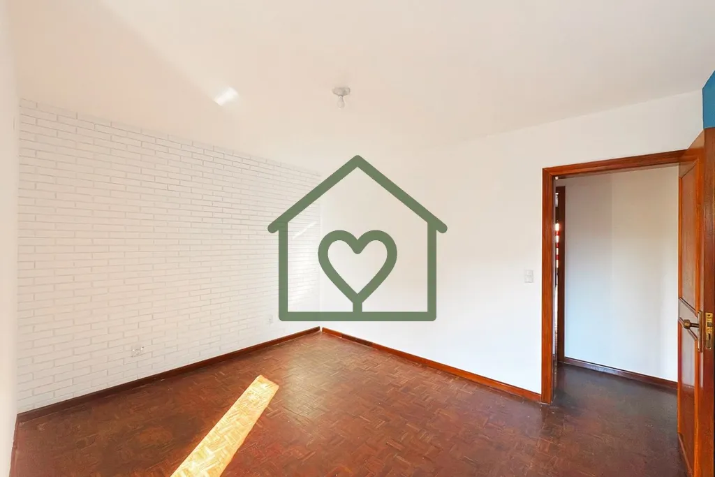 Imagem Apresentamos esta incrível casa desocupada, ideal tanto para fins residenciais quanto comerciais, s...