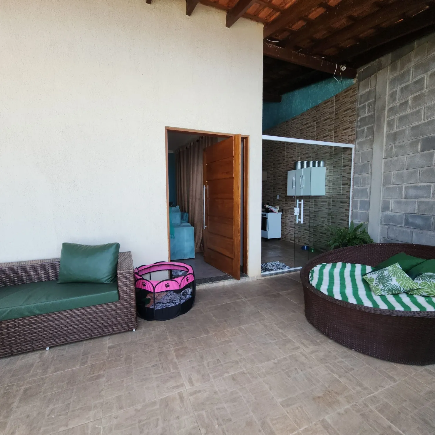 Imagem Casa à venda 2 Quartos, 1 Suite, 5 Vagas, 267M², Parque Shangrilá, Pindamonhangaba - SP