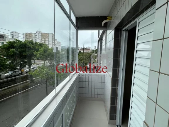 Imagem Apartamento à venda com 80m², 2 quartos, 1 suíte, varanda, garagem, reformado por R$430.000,00 na Aparcida em Santos