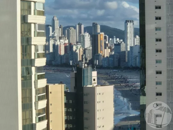 Imagem Apartamento a Venda no bairro Pioneiros - Balneário Camboriú, SC