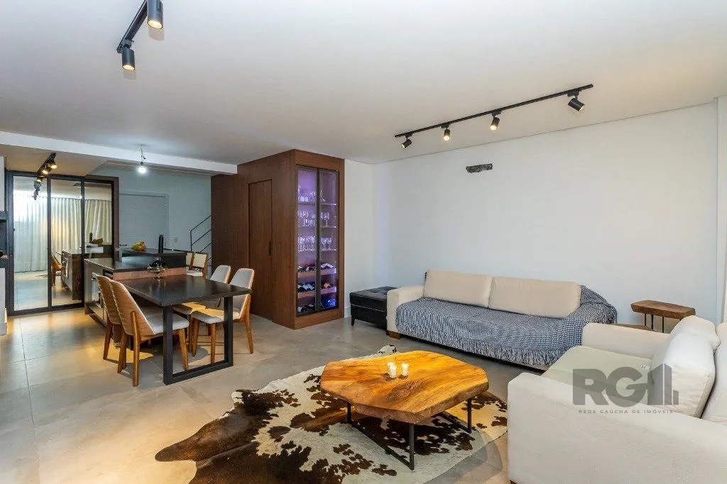 Imagem Apartamento DUPLEX no bairro Chácara das Pedras de 2 dormitórios e 2 vagas