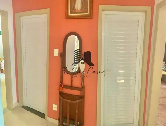 Imagem Casa de quatro quartos no bairro Santa Maria