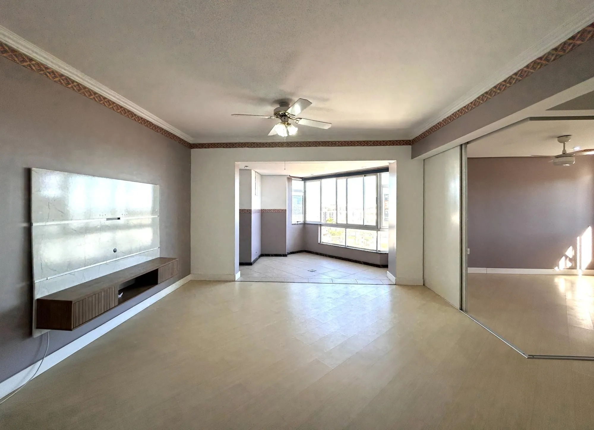 Imagem APARTAMENTO À VENDA - 3 DORMITÓRIOS - CENTRO / CANOAS