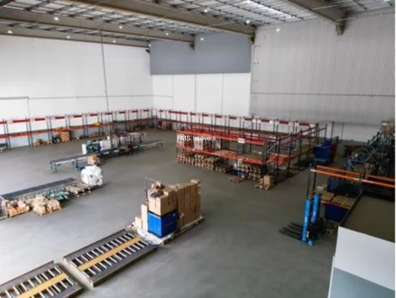 Imagem Galpão Comercial para Locação em Guarulhos-SP, Cidade Jardim Cumbica: 1.517,59 m² de Área Disponível!