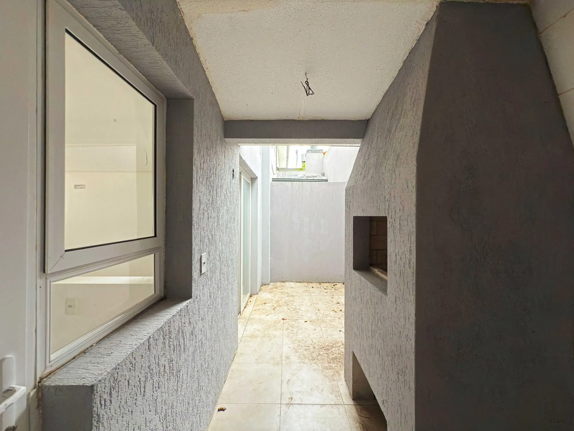 Imagem Vende-se casa em condomínio com 4 dormitórios (2 suítes), 3 vagas - Tristeza