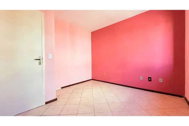 Imagem Casa em Condomínio para venda no bairro Vila Nova em Porto Alegre