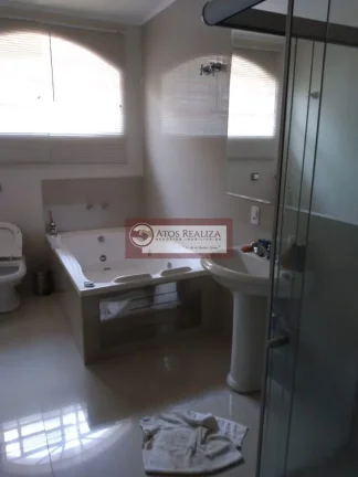 Imagem Casa térrea com edícula à venda em Jardim Esmeralda Região da Cidade Dutra SP. 300m², 3 dormitórios, 2 banheiros, 4 Vagas de garagem por R$800.000. Oportunidade!