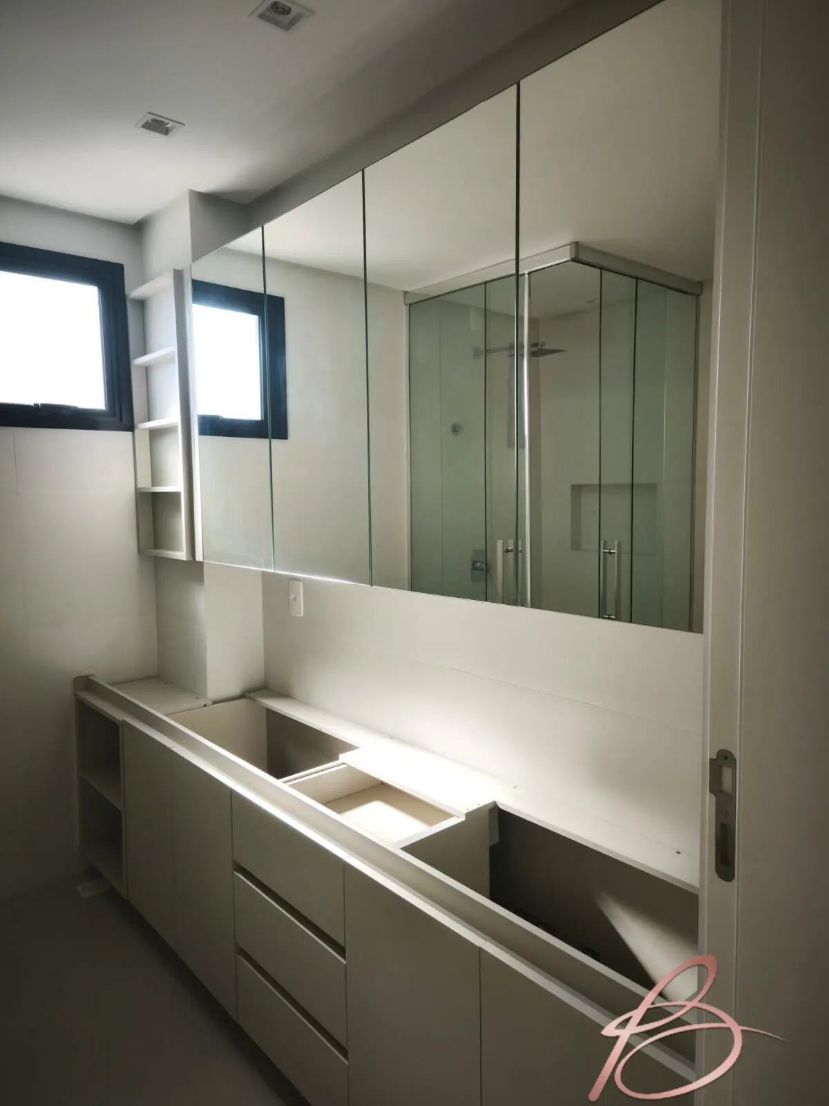Imagem Apartamento alto padrão com 237 metros e 4 suítes