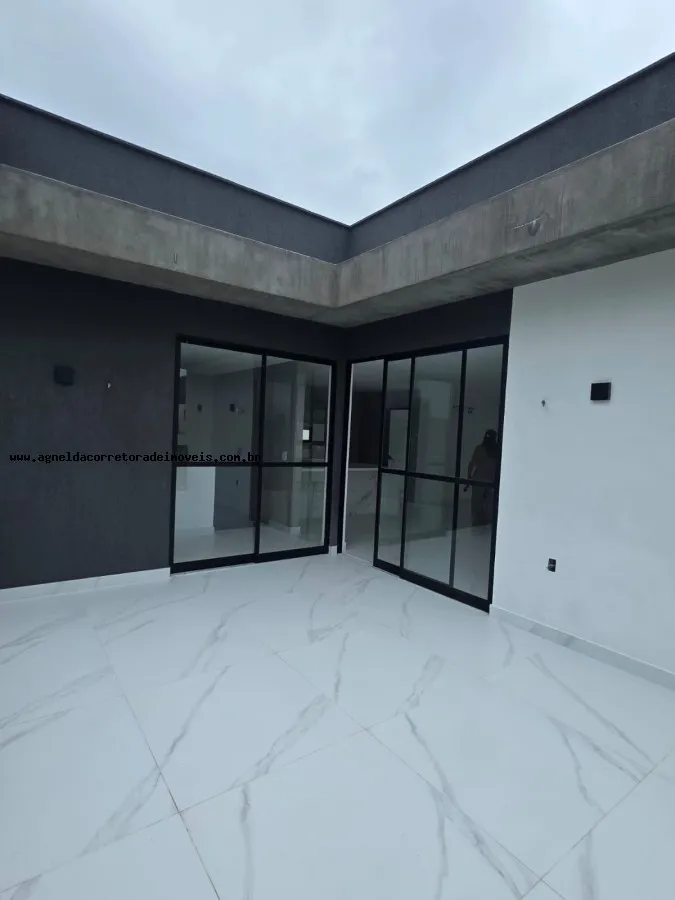 Imagem Casa para Venda em Parnamirim, Parque das Nações, 4 dormitórios, 3 suítes, 4 banheiros, 4 vagas