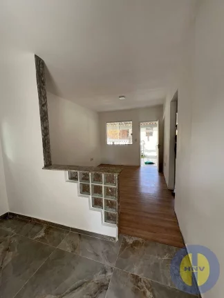 Imagem Casa de 2 quartos em condomínio fechado
