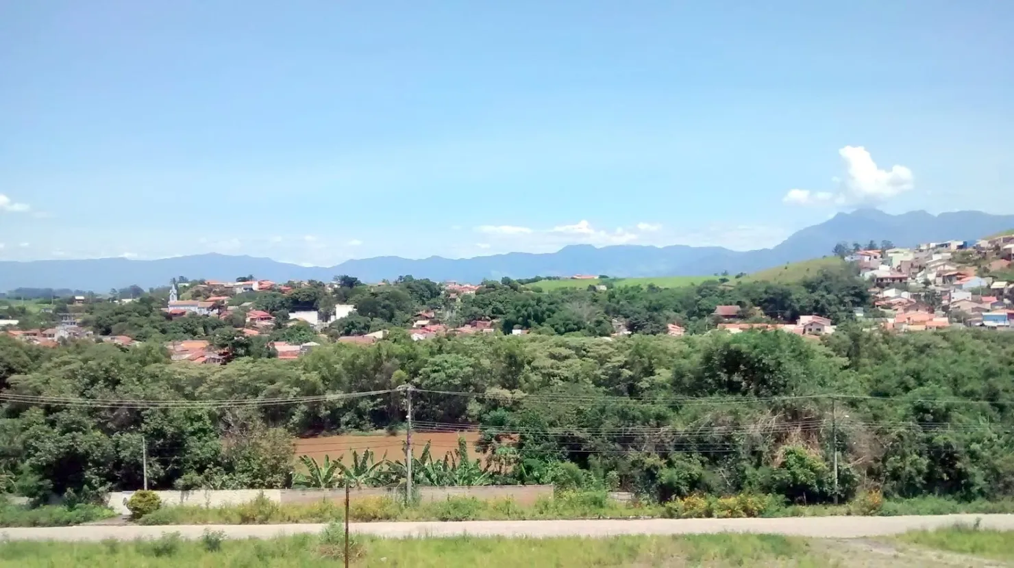 Imagem Comercial à venda 12 Quartos, 12 Suites, 8 Vagas, 870M², Centro, Cachoeira Paulista - SP