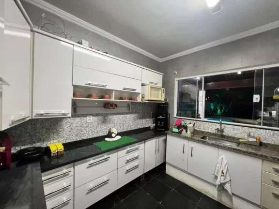 Foto do imóvel Casa a VENDA, Bairro Alto Paraiso em Rua Salvador Filardi