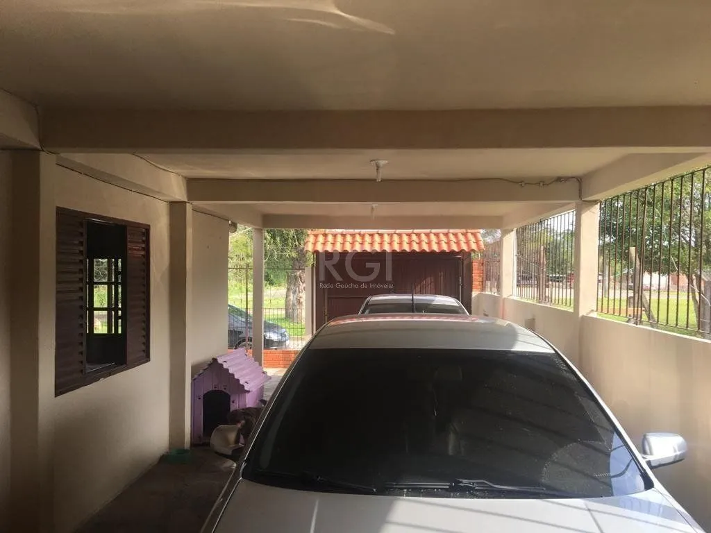 Imagem Sobrado para Venda - 92m², 3 dormitórios, 2 vagas - Restinga Nova