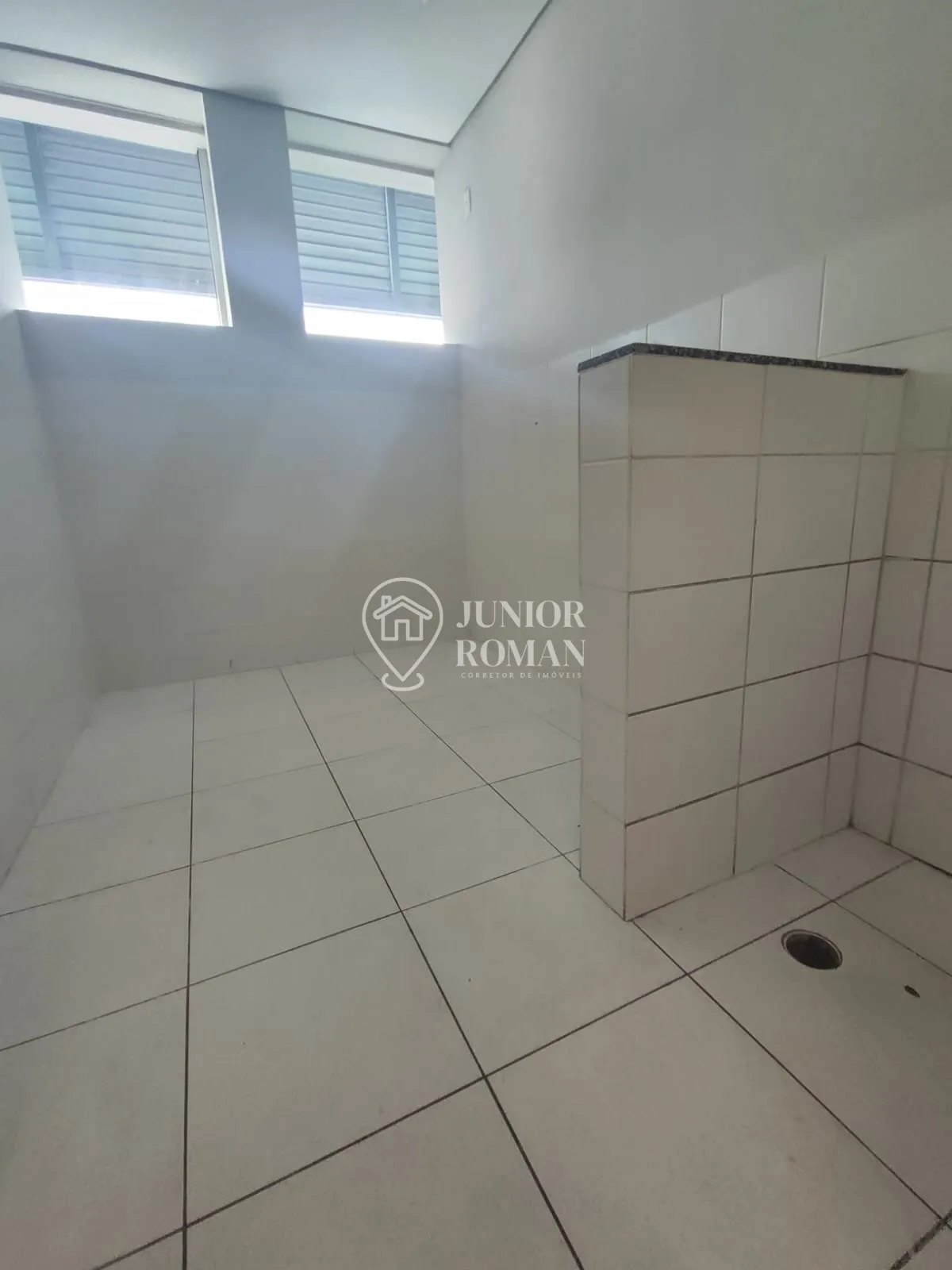 Imagem PRÉDIO COMERCIAL 2.579M² COM 35 VAGAS - EX AGÊNCIA BANCÁRIA EM SBC