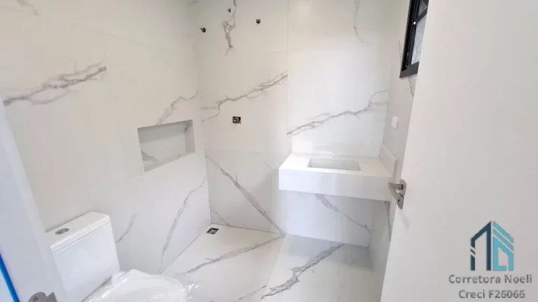 Imagem Casa nova em Condomínio, 04 quartos sendo 02 suítes, terraço, no Boa Vista em Curitiba PR