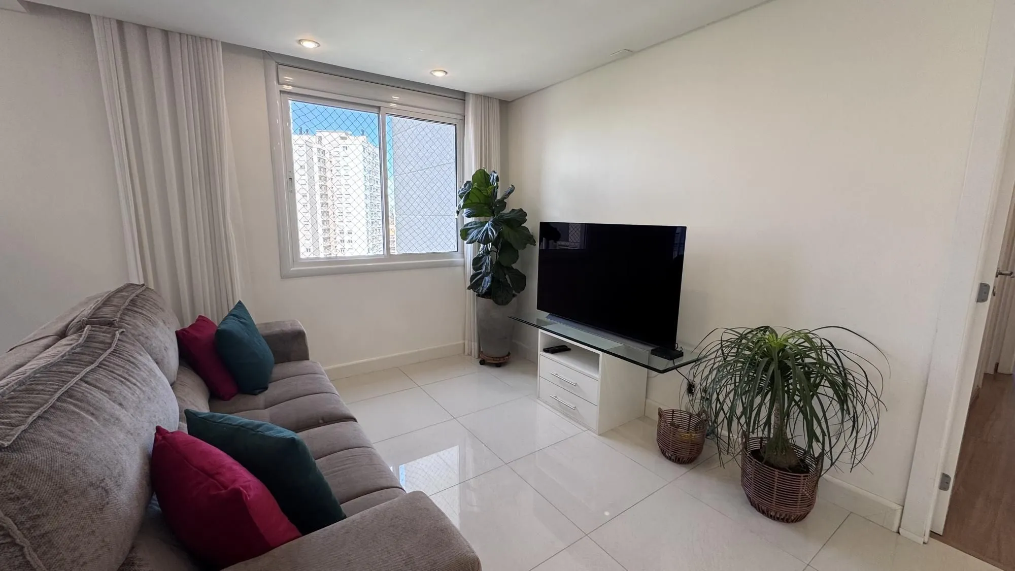 Imagem Apartamento no Condomínio Oslo com 3 Suítes à Venda no Jardim Europa