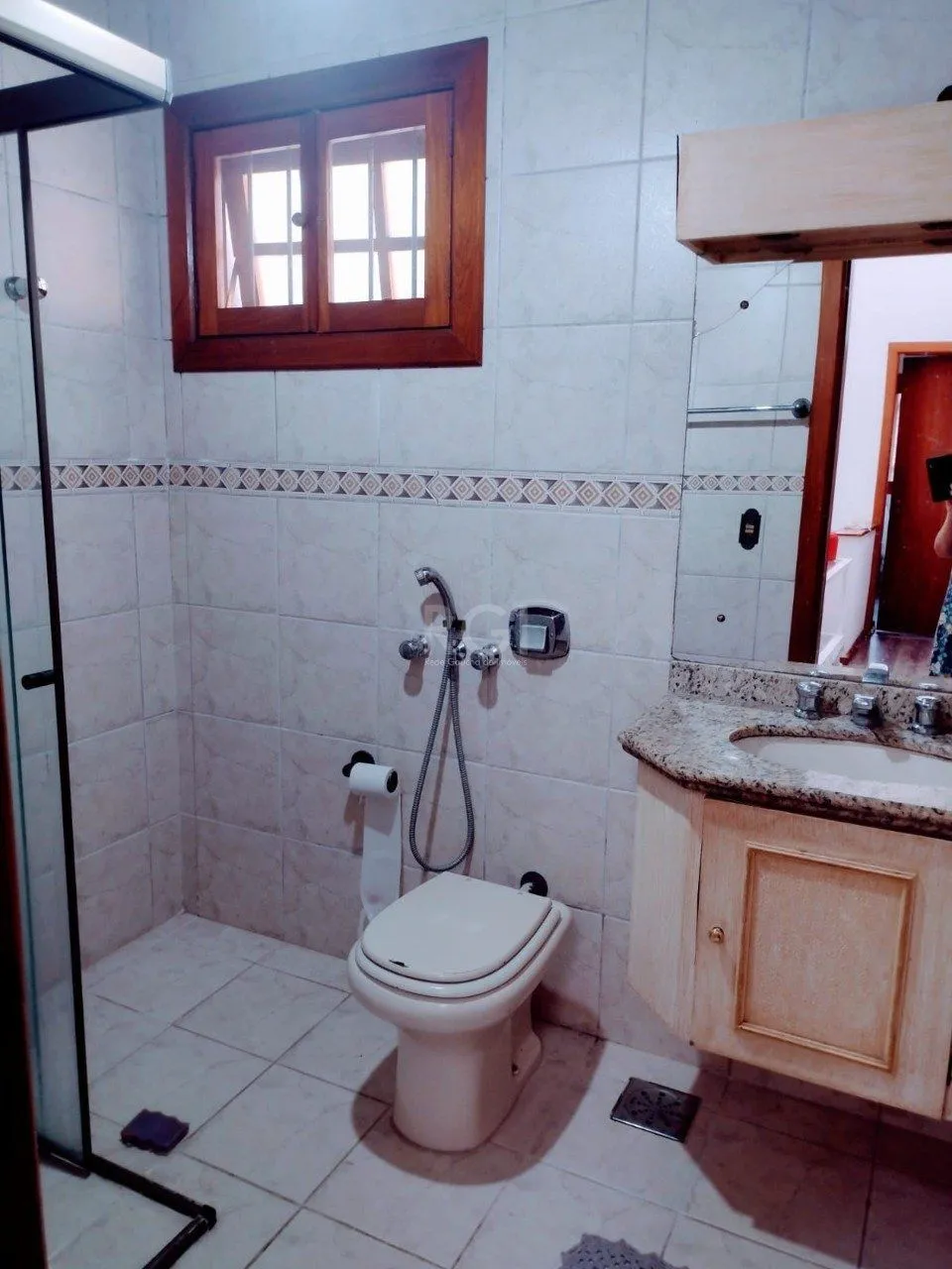 Imagem Casa para Venda - 178.5m², 3 dormitórios, sendo 2 suites, 2 vagas - Tristeza