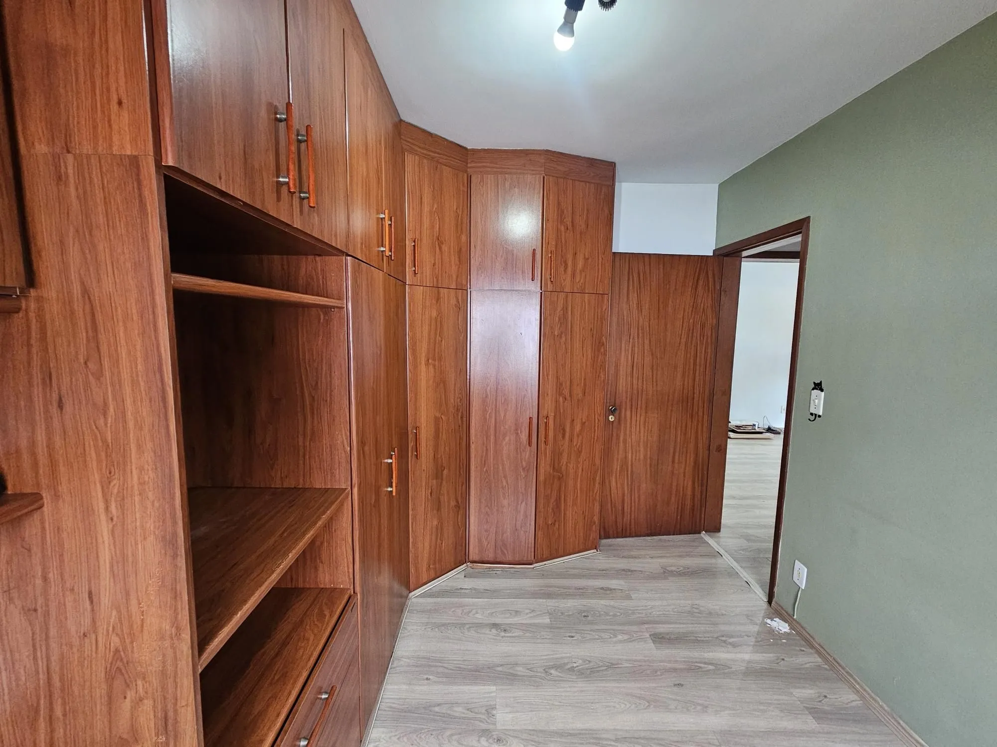Imagem CIDADE BAIXA COM SACADA E VAGA DE GARAGEM